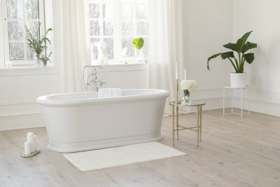 Refinished Bathtub in Bathroom